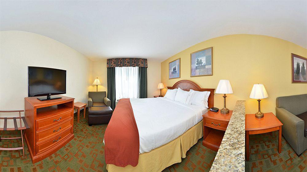 Holiday Inn Express Hotel & Suites Petersburg/Dinwiddie By Ihg Kültér fotó