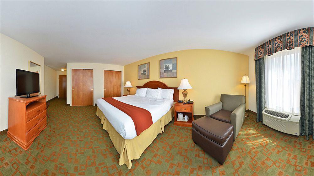 Holiday Inn Express Hotel & Suites Petersburg/Dinwiddie By Ihg Kültér fotó