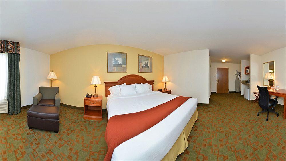 Holiday Inn Express Hotel & Suites Petersburg/Dinwiddie By Ihg Kültér fotó